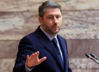 Ανδρουλάκης και κτηματολόγιο: Το σκιώδες deal που φέρνει συνταγματική θύελλα στο ΠΑΣΟΚ