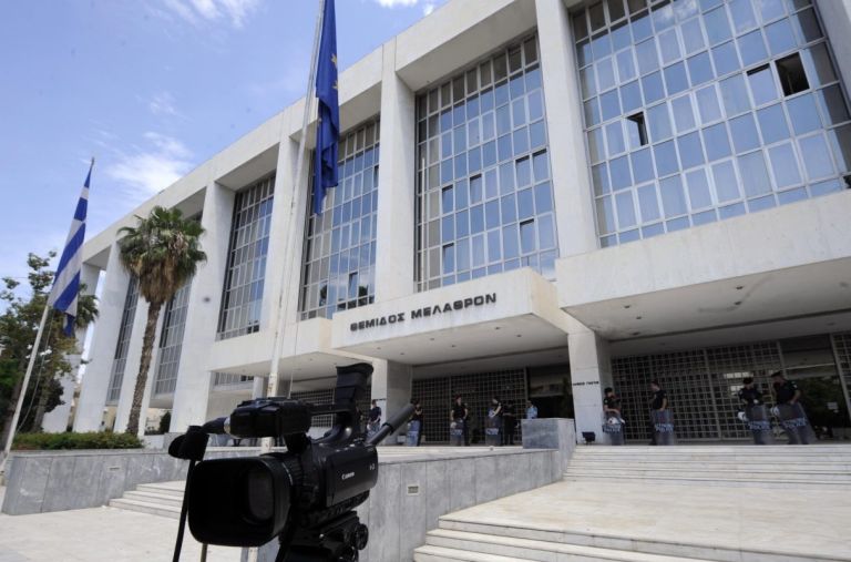 Θύελλα για τις υποκλοπές: Στο στόχαστρο ο Άρειος Πάγος και η κυβέρνηση