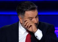 Γρηγόρης Αρναούτογλου: «Είμαι δυστυχισμένος – Εύχομαι ο Θεός να με βοηθήσει να βρω την ευτυχία»