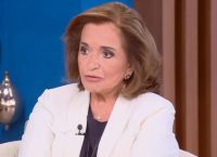 Ντόρα Μπακογιάννη: «Πρέπει να είσαι πολύ τυχερός για να ερωτευτείς τρελά δύο φορές στη ζωή»