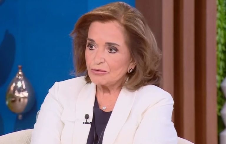 Ντόρα Μπακογιάννη: «Πρέπει να είσαι πολύ τυχερός για να ερωτευτείς τρελά δύο φορές στη ζωή»