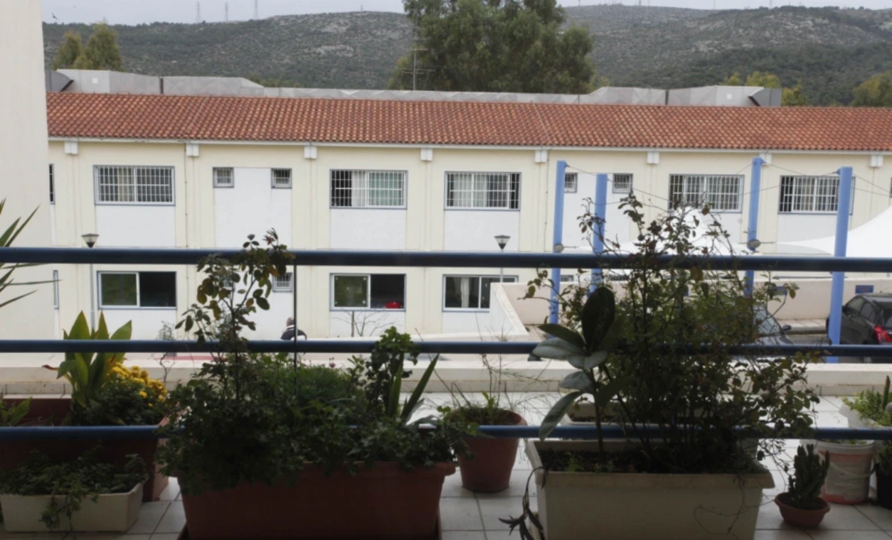 Έγκλημα στο Δαφνί: Τρόφιμος στραγγάλισε τον συγκάτοικό του