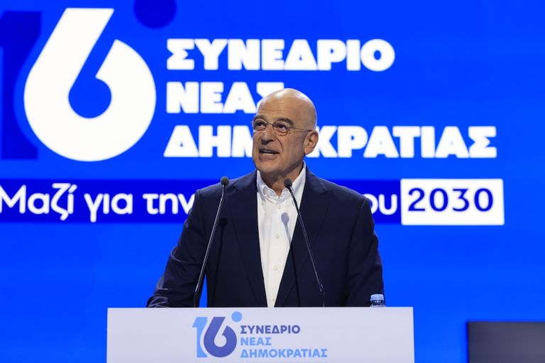 Δένδιας κατά Μαξίμου: «Το 41% δεν ήταν λευκή επιταγή» – Βολές για τεχνοκράτες και δελφίνους