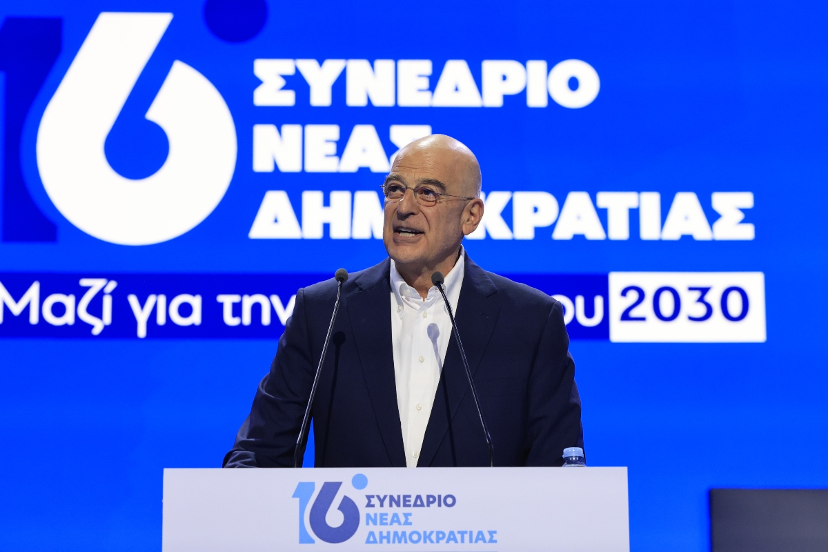 Δένδιας κατά Μαξίμου: «Το 41% δεν ήταν λευκή επιταγή» – Βολές για τεχνοκράτες και δελφίνους