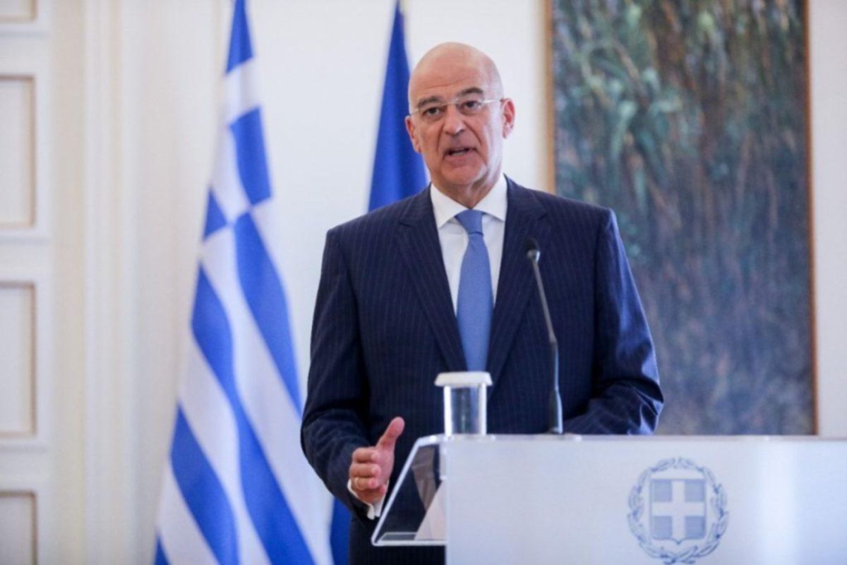 Δένδιας: Η παρουσία Ενόπλων Δυνάμεων στο Παρίσι συμβολίζει τη συμβολή της χώρας μας στην ευρωπαϊκή ασφάλεια