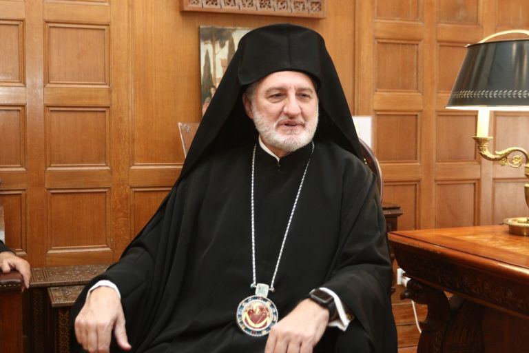 Θεσσαλονίκη: Στο νοσοκομείο ο αρχιεπίσκοπος Αμερικής Ελπιδοφόρος μετά από αδιαθεσία κατά τη Θεία Λειτουργία