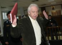 Αποφυλακίστηκε ο Αλέξανδρος Γιωτόπουλος – Οι πρώτες εικόνες του αρχηγού της 17Ν