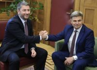 «Πολιτικός σπρίντερ» ο Φαραντούρης: Από ΣΥΡΙΖΑ σε ΠΑΣΟΚ σε χρόνο-ρεκόρ