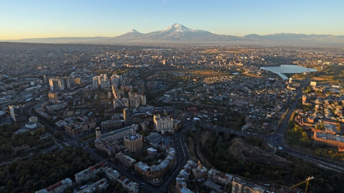 Yerevan summit: Europe & Canada close ranks under trump’s shadow