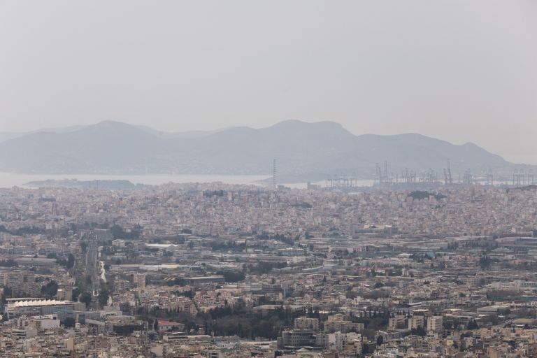 Καιρός: Έρχεται νέο κύμα αστάθειας το Σάββατο – Βροχές, νεφώσεις και αφρικανική σκόνη