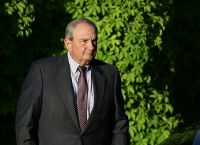Το γεωπολιτικό ρήγμα στη ΝΔ: Η επιστροφή Καραμανλή και το μήνυμα προς Μητσοτάκη