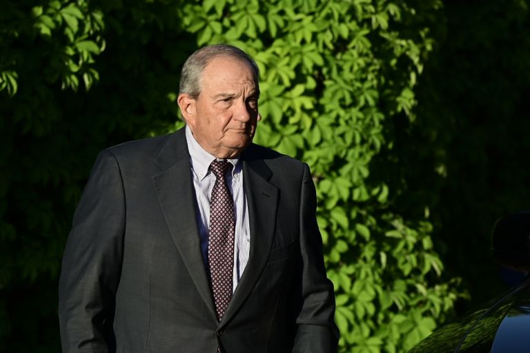 Το γεωπολιτικό ρήγμα στη ΝΔ: Η επιστροφή Καραμανλή και το μήνυμα προς Μητσοτάκη