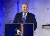 «Πάγος» Καραμανλή στο συνέδριο: Υποκλοπές, αποστάσεις και το μήνυμα στη ΝΔ