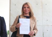 Στον Άρειο Πάγο η Μαρία Καρυστιανού – Κατέθεσε τα έγγραφα για την «Ελπίδα για τη Δημοκρατία»