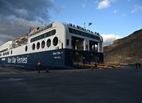 Ξεκίνησε η έξοδος για το τριήμερο του Αγίου Πνεύματος – Αυξημένη κίνηση στα λιμάνια [vid]