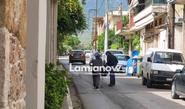 Ληστεία Κάτω Τιθορέα: Βρέθηκε άθικτο το αυτοκίνητο των δραστών-Είχε κλαπεί από τον Πειραιά