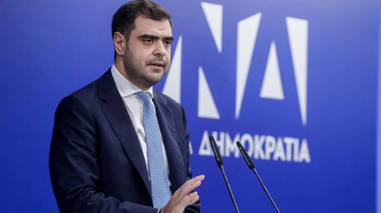 “Ελευθερία Τύπου με αριθμούς και αντιπαραθέσεις”: Η κυβέρνηση υπερασπίζεται το νέο μιντιακό πλαίσιο