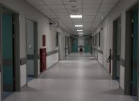 Συνελήφθη η μητέρα του 3χρονου κοριτσιού που νοσηλεύεται στη ΜΕΘ με σοβαρά τραύματα και αιμάτωμα στο κεφάλι