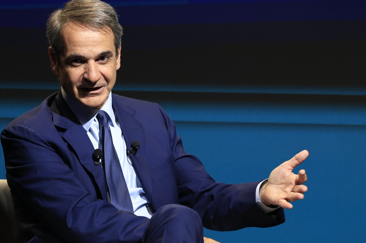 Μητσοτάκης: «Θεαματική βουτιά στο παρελθόν» για Τσίπρα – αιχμές, 2027, νέα υπουργεία!
