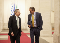 Στο πλευρό του Ντράγκι ο Μητσοτάκης: Νέα διεθνής αναγνώριση για την Ελλάδα