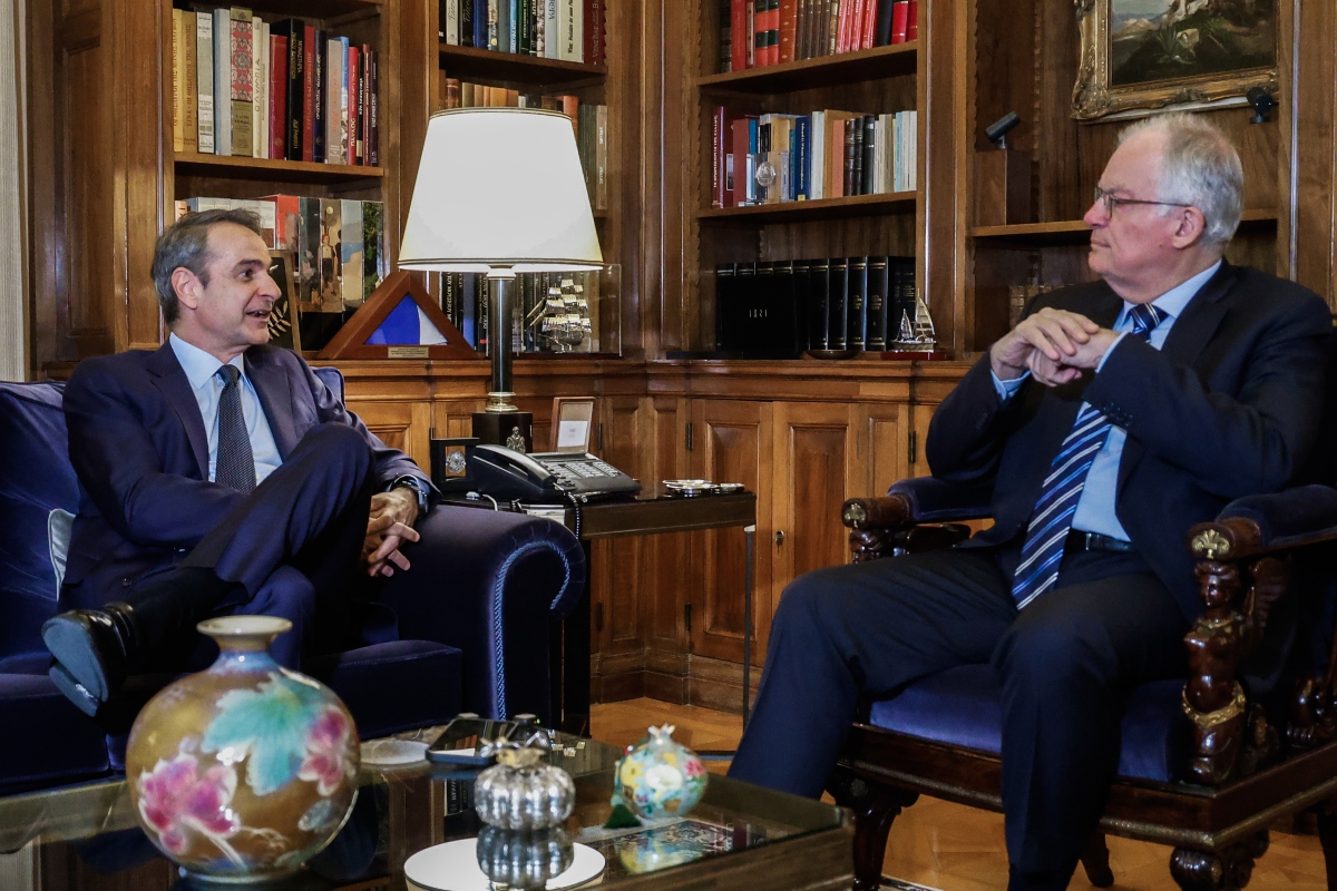 Μητσοτάκης σε Τασούλα: «Οι εκλογές θα γίνουν σε έναν χρόνο – Δεν μας απασχολούν τα πολιτικά σενάρια»