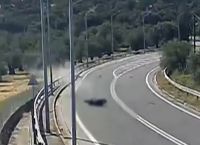 Τραγωδία με νεκρούς 16χρονο και 18χρονο στη Μυτιλήνη – Η μηχανή χτύπησε σε κράσπεδο και κολόνα [vid]