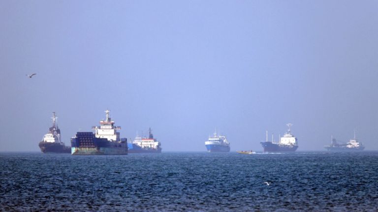 Σκηνικό έντασης στα Στενά του Ορμούζ: Το Ιράν ενισχύει τον έλεγχο μέσω των Φρουρών της Επανάστασης