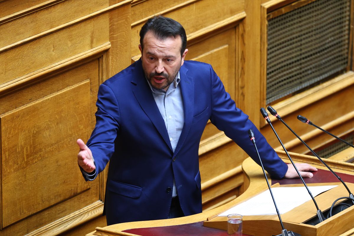 Παππάς: Ο Φάμελλος πρέπει τα επόμενα 24ωρα να καλέσει τον Τσίπρα