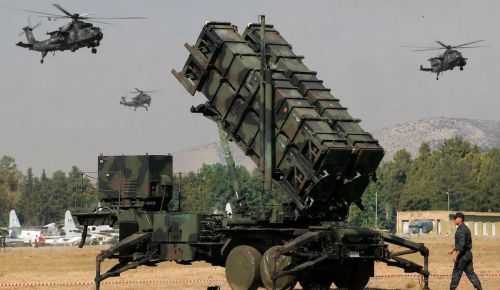 Σαουδική Αραβία: Οι ελληνικοί Patriot αναχαίτισαν δύο βαλλιστικούς πυραύλους των Χούθι