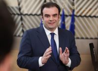 Πιερρακάκης: «Δεν είμαστε σε στασιμοπληθωρισμό, αλλά η τάση είναι υπαρκτή»