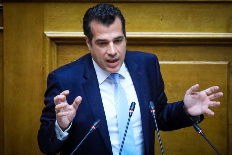 Πλεύρης: Κλειστές δομές και απελάσεις για τις μεταναστευτικές ροές στην Κρήτη