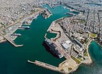 Η Ελλάδα στο επίκεντρο: Ο αόρατος πόλεμος ΗΠΑ–Κίνας περνά από τα λιμάνια της