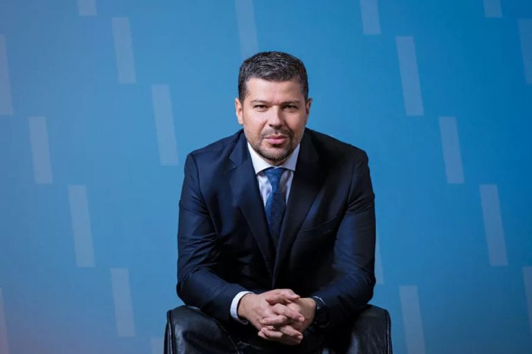 ΔΕΗ: Η «νέα εταιρεία» του Στάσση με επενδύσεις 24 δισ. ευρώ έως το 2030