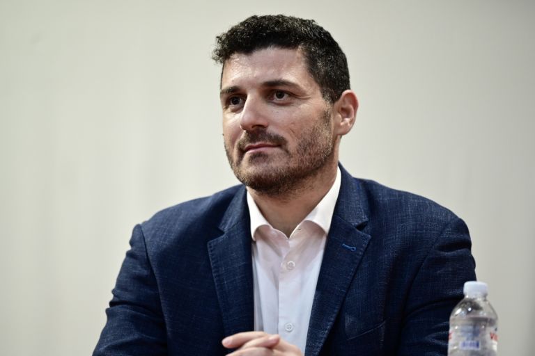 ΚΕΝΤΡΟΑΡΙΣΤΕΡΑ: Ο Τεμπονέρας αφήνει τον ΣΥΡΙΖΑ και πάει με Τσίπρα