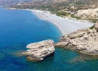 Κρήτη: «Σαρώνει» ξανά στις Γαλάζιες Σημαίες – 154 βραβευμένες ακτές το 2026