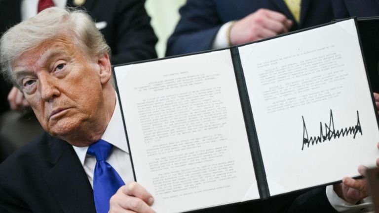 Σύνταξη για όλους ή δώρο στη Wall Street; Το νέο σχέδιο Τραμπ ανατρέπει τα δεδομένα