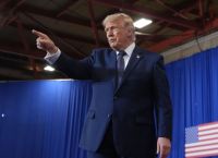 «ΣΥΜΦΩΝΙΑ Ή ΠΑΓΙΔΑ; Ο Τραμπ παίζει “πυρηνικό πόκερ” με το Ιράν και διχάζει την Ουάσινγκτον»