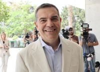 «Όλοι εναντίον όλων»: Η επιστροφή Τσίπρα ανατινάζει το πολιτικό σκηνικό και ανοίγει νέο κύκλο σύγκρουσης