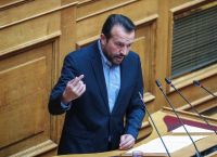 Βαρύ εσωκομματικό “μπαράζ” στον ΣΥΡΙΖΑ: Παππάς πιέζει για ενότητα – «Αλέξη, μίλα με τον Σωκράτη»