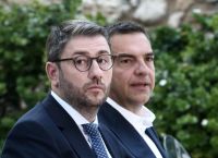 Σύγκρουση στην Κεντροαριστερά: Ανδρουλάκης vs Τσίπρας για την επόμενη μέρα