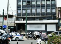 Σκηνές τρόμου στις Τζιτζιφιές: Γυναίκα τραυματίστηκε από πυροβολισμούς έξω από μπαρ