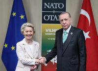 ΕΕ–Τουρκία: Διπλωματικό παιχνίδι ισχύος με φόντο Μέση Ανατολή και Κυπριακό