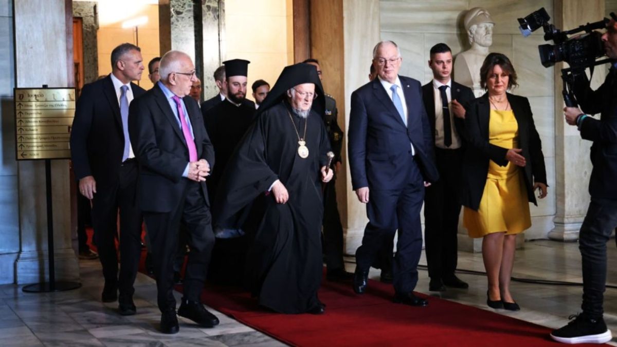 Ιστορική παρέμβαση Βαρθολομαίου στη Βουλή: Μήνυμα με γεωπολιτικές αιχμές