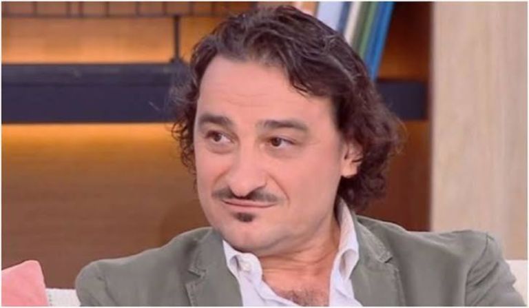 Δύσκολες ώρες για τον Βασίλη Χαραλαμπόπουλο – Η είδηση που σκόρπισε θλίψη