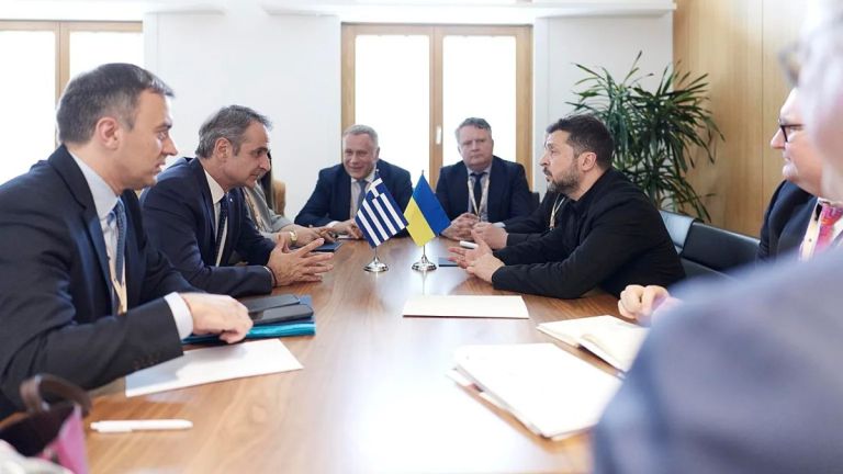 Συνάντηση Ζελένσκι με Μητσοτάκη στις Βρυξέλλες με φόντο τη Λευκάδα