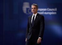 Mitsotakis Heads to Brussels as EU Budget Battle Pits Defense Ambitions Against Cohesion Funds