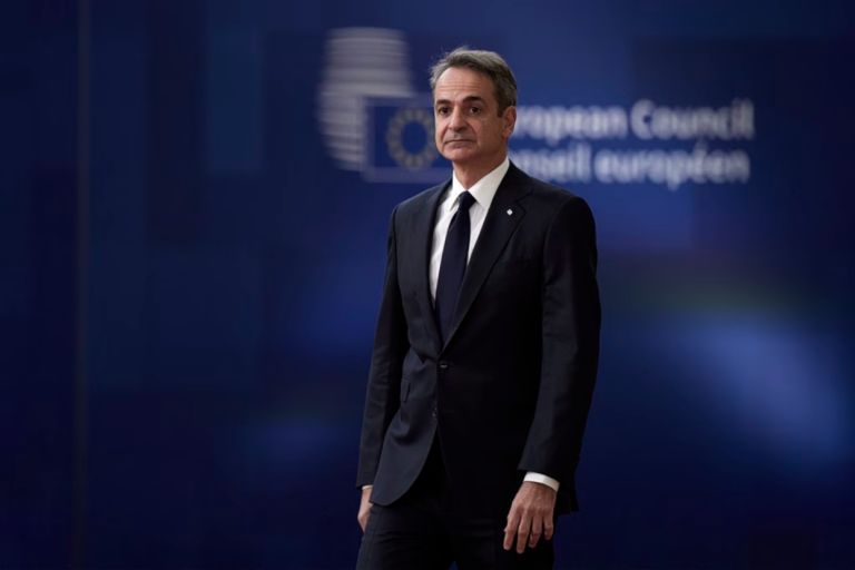 Mitsotakis Heads to Brussels as EU Budget Battle Pits Defense Ambitions Against Cohesion Funds
