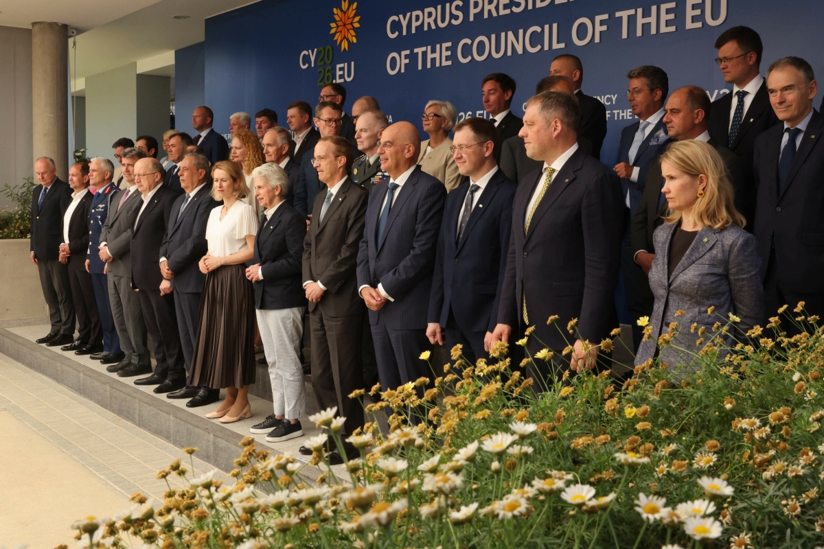 Κομισιόν για την παρενόχληση αεροσκάφους Δένδια: “Θα διερευνήσουμε τι συνέβη”