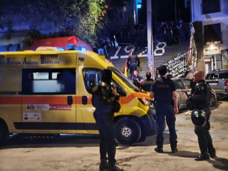 Δολοφονία Εξάρχεια: Οι έρευνες στρέφονται σε ξεκαθάρισμα λογαριασμών–Συγκινεί ο σκύλος του θύματος