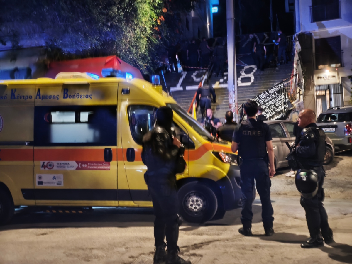 Δολοφονία Εξάρχεια: Οι έρευνες στρέφονται σε ξεκαθάρισμα λογαριασμών–Συγκινεί ο σκύλος του θύματος
